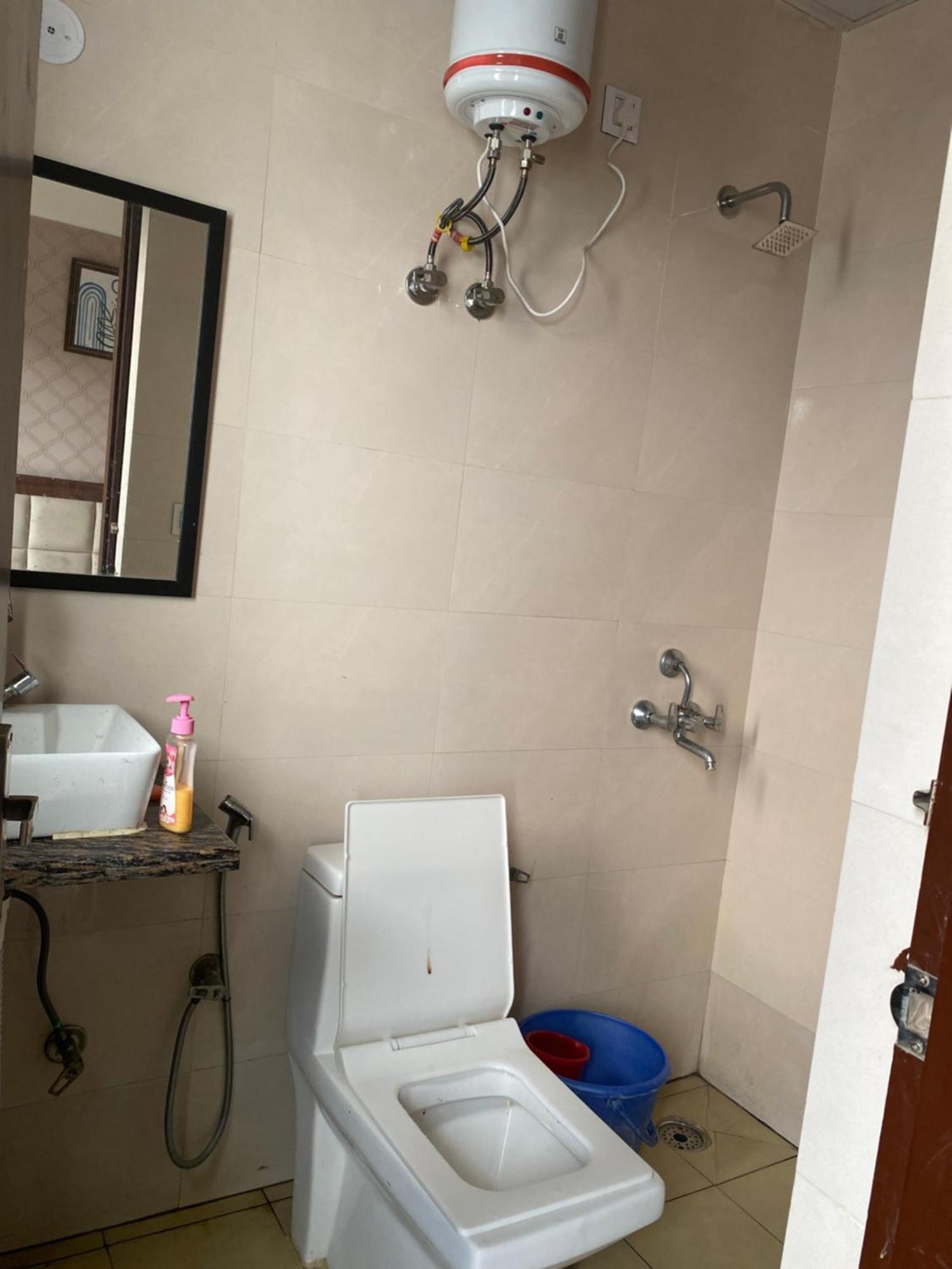 Royal Park Inn Greater Noida Buitenkant foto