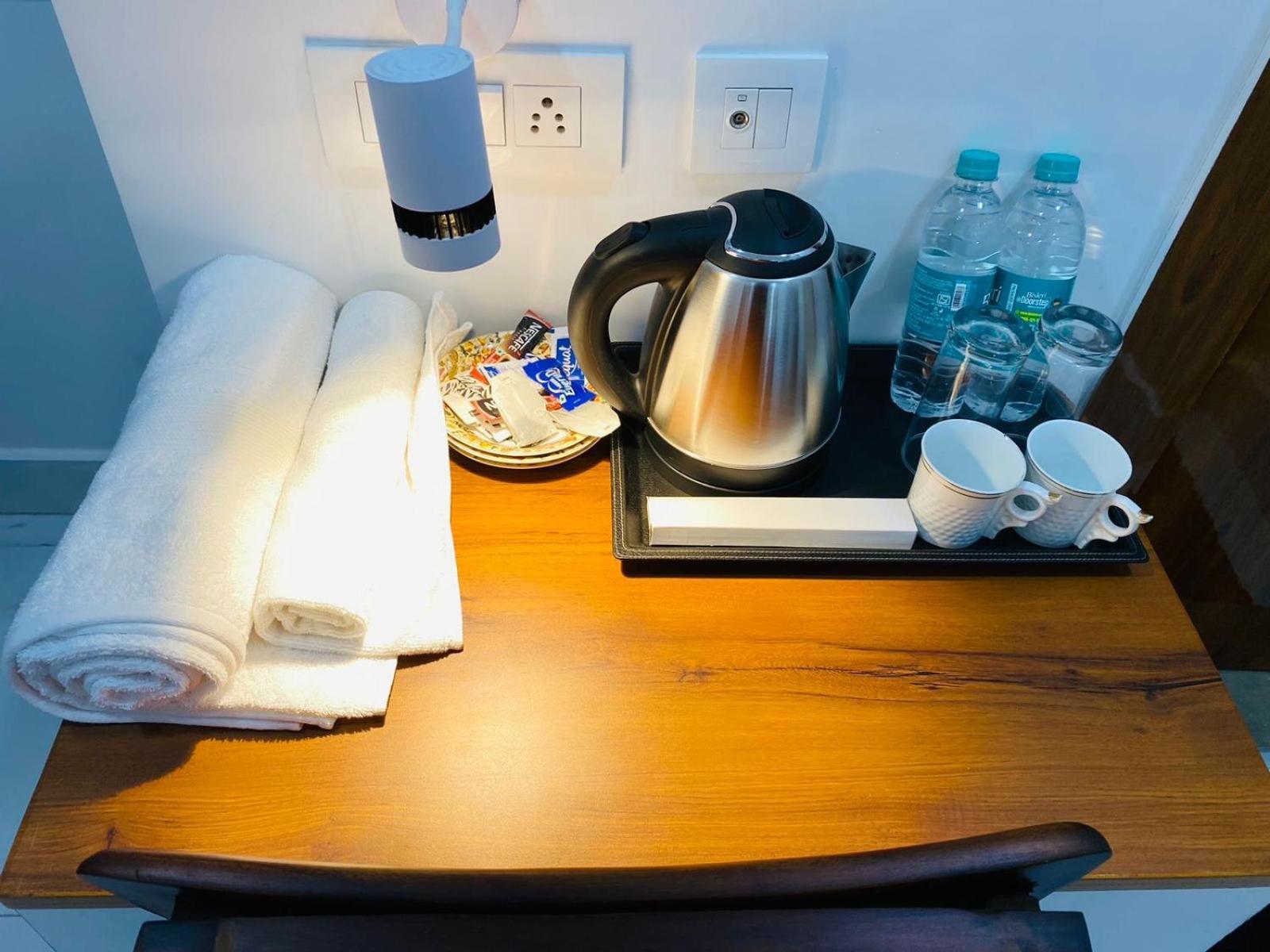 Royal Park Inn Greater Noida Buitenkant foto