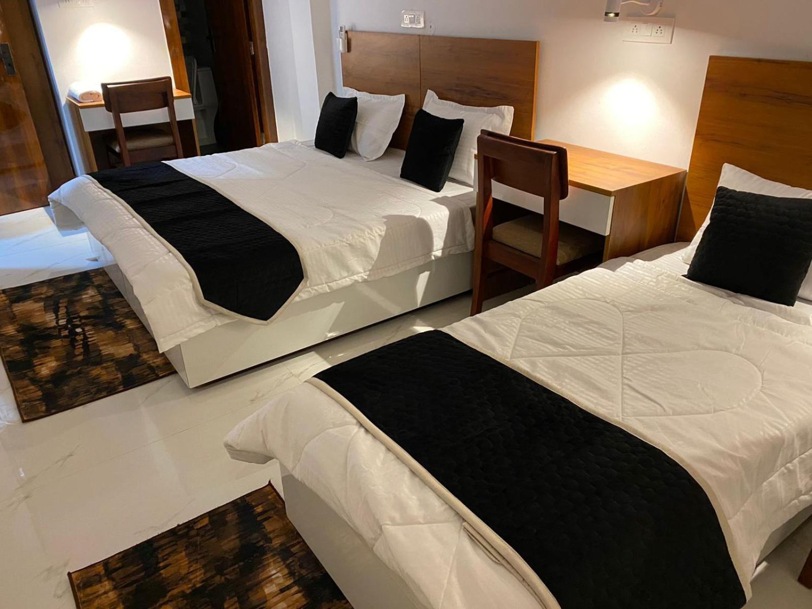 Royal Park Inn Greater Noida Buitenkant foto